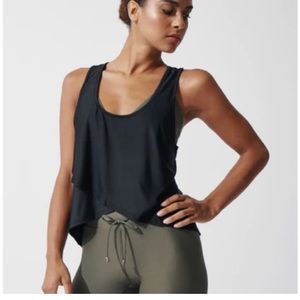 NWT heroine sport tulip tank black size small
